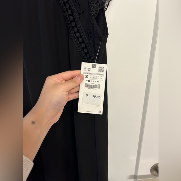NWT Zara Lace Short Sleeve Dress - Picture 4 of 8